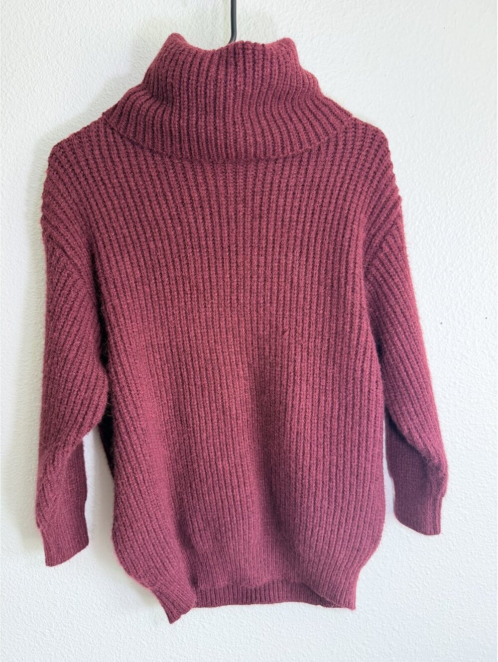 Lulus Oversized Turtleneck Sweater Chunky Rib Knit Burgundy Size M - Picture 4 of 5